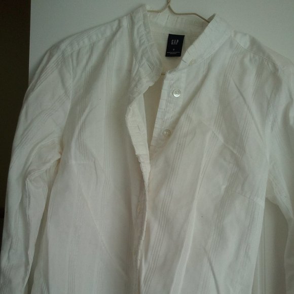 GAP Tops - Ruffle trim Gap Cotton Shirt XS/0